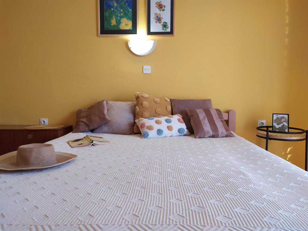 Cozy Apartments Danica Novalja With Terrace - First Floor Exterior photo